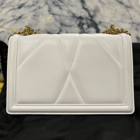 Dolce & Gabbana Devotion Quilted Crossbody only worn once - Picture 3 of 5